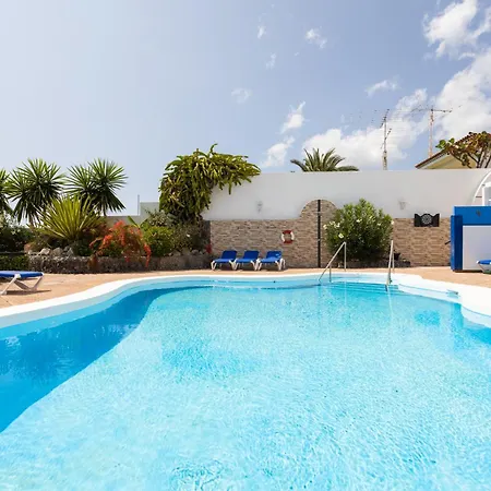 Apartment Luxury Oceanfront In - Next To