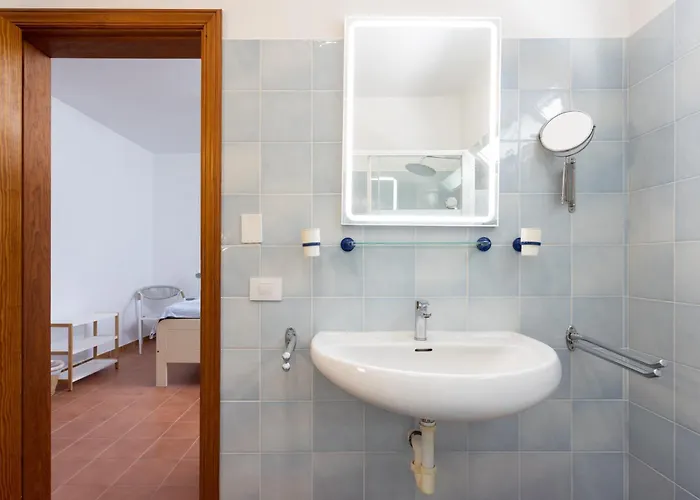 Luxury Oceanfront In - Next To Daire