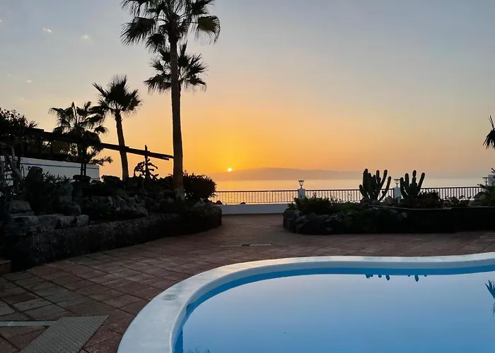 Luxury Oceanfront In - Next To * プエルト・デ・サンティアゴ